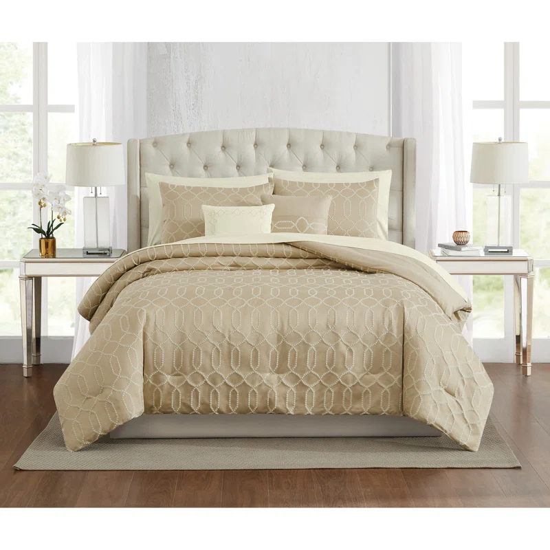 5th Avenue Lux Victoria Polyester Geometric Shapes Comforter Set