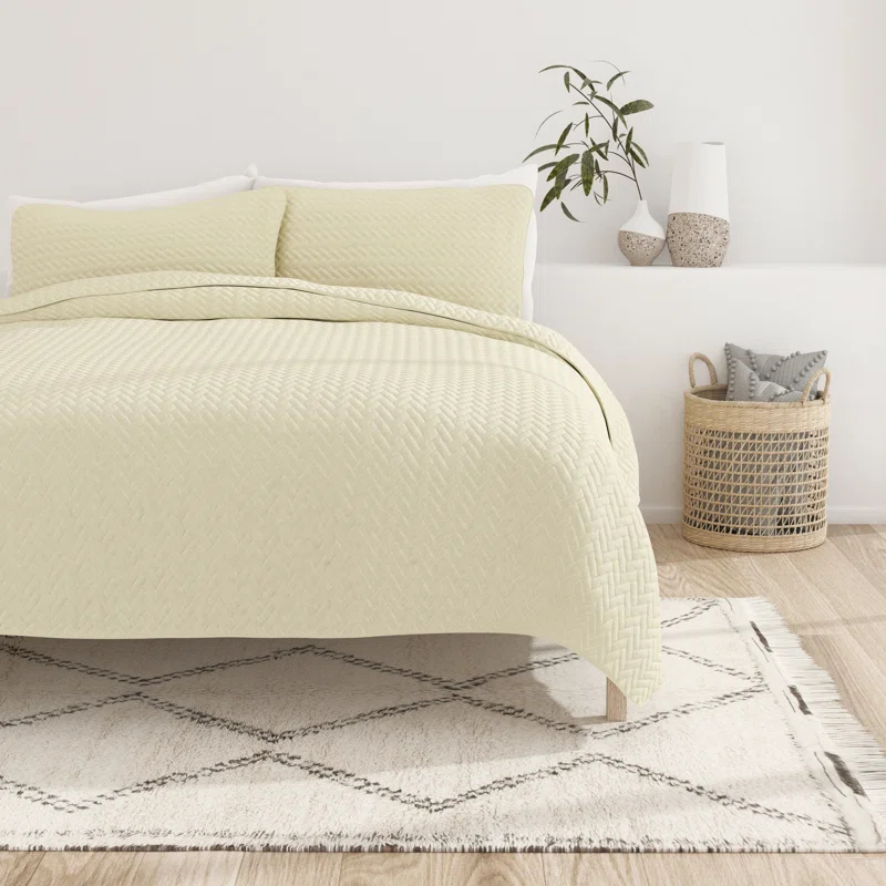 Becky Cameron Antora Microfiber Modern & Contemporary Coverlet / Bedspread Quilt Set