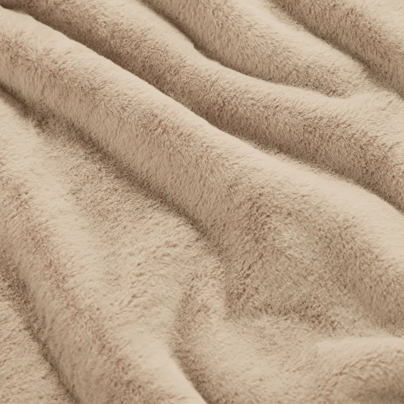 Allisandro Double-Sided Soft and Luxurious Faux Fur Throw Blanket