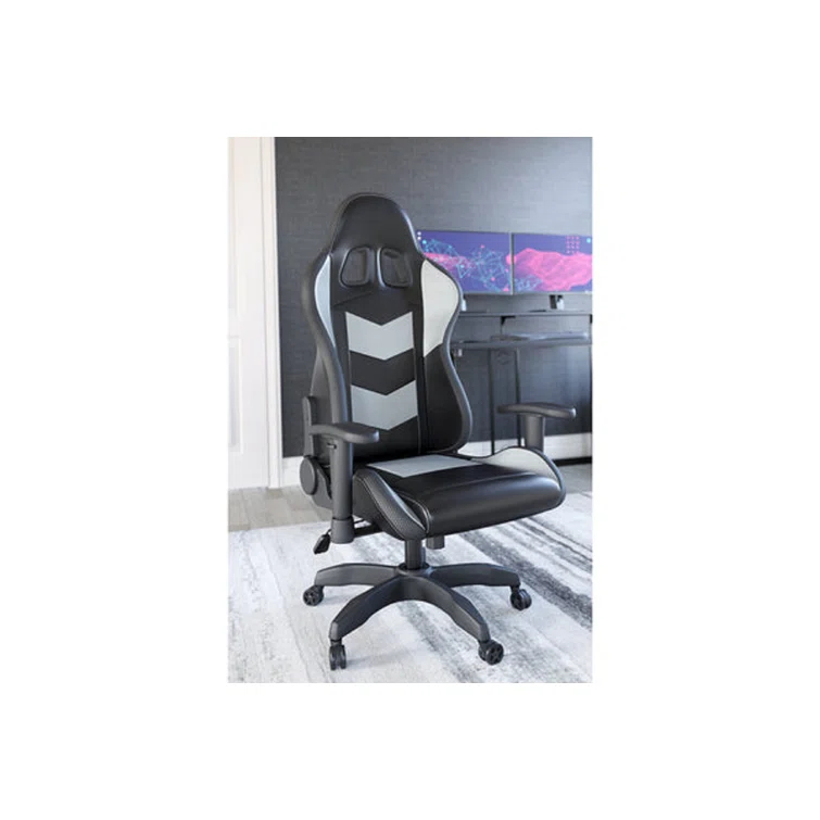 Brayden Studio® Cennedy Upholstered Swivel Accent Chair