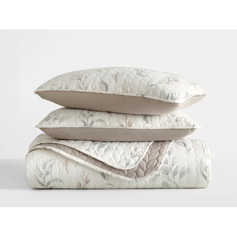 Becky Cameron Becky Cameron Floral Quilt Set