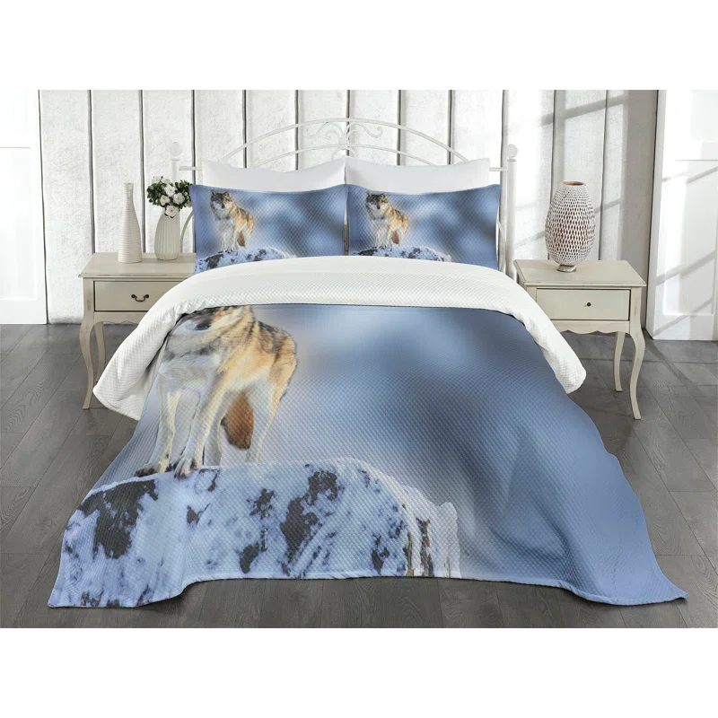 Ambesonne Ambesonne Wolf Bedspread Set  Carnivore Canine in Snow  Multicolor