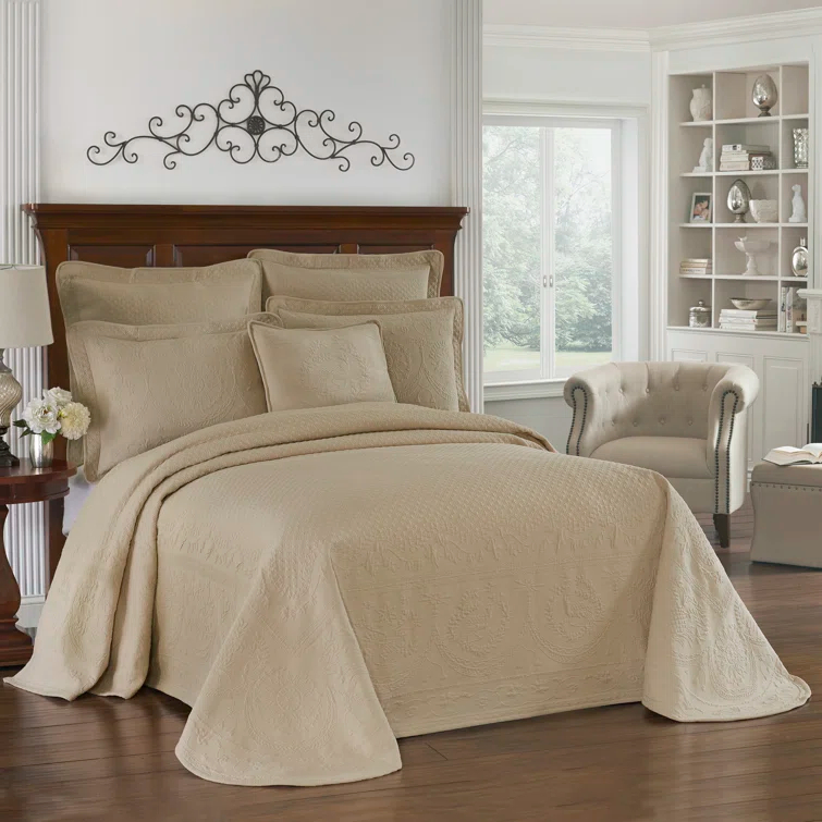 Historic Charleston King Charles Matelasse Traditional Cotton Floral Coverlet