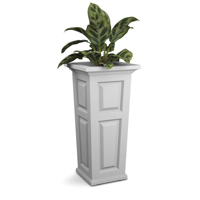 Mayne Inc. Nantucket Pot Planter