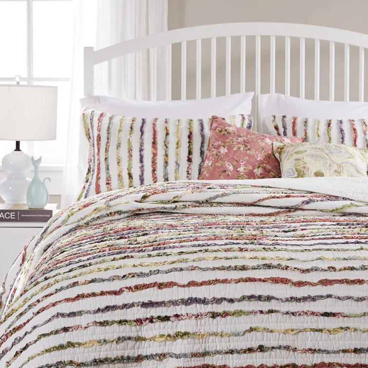 Greenland Home Fashions Bella Ruffle Cotton Modern Farmhouse Quilt Set & Reviews | Wayfair