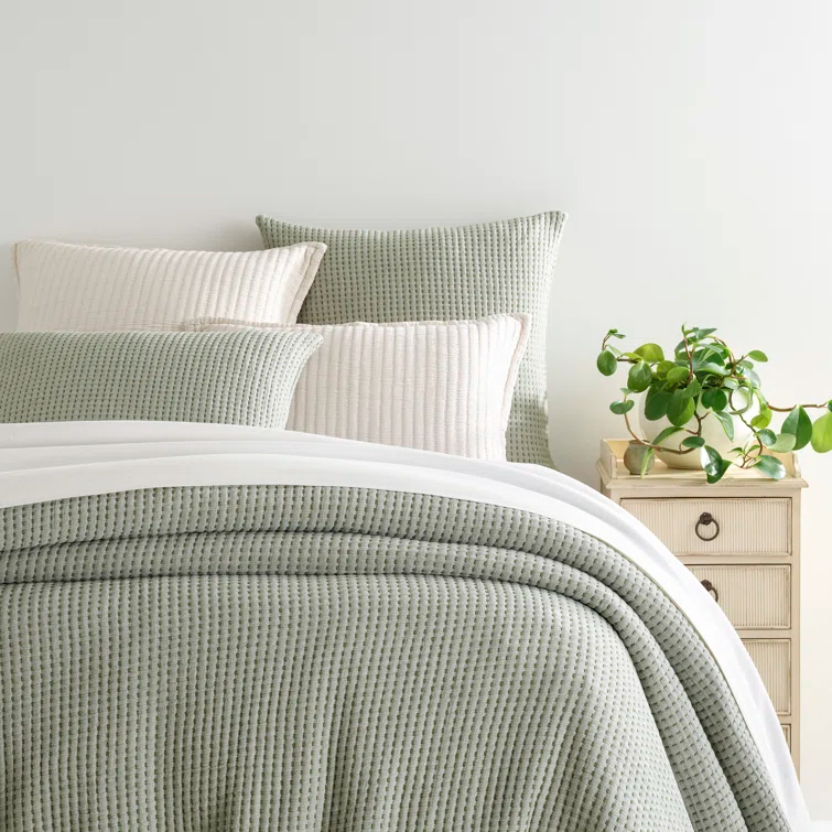 Pick Stitch Matelasse Coverlet