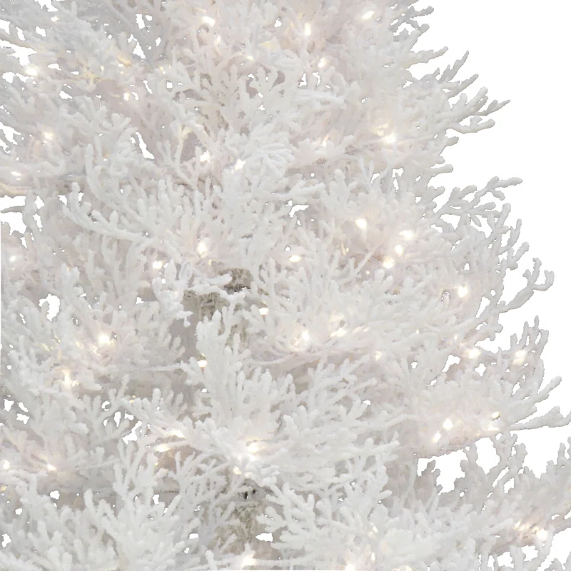 HGTV Home Collection Lighted Christmas Tree with Realistic Needles