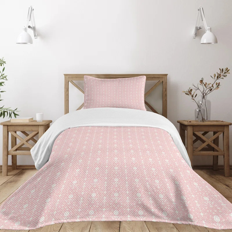 Ambesonne Ambesonne Flowers Bedspread Set Vintage Damask Home Pale Pink White