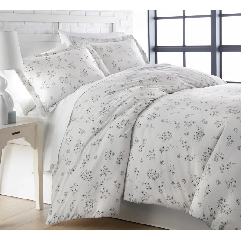 SouthShore Fine Linens Sweet Florals Oversized Down Alternative Comforter Set by Southshore Fine Linens