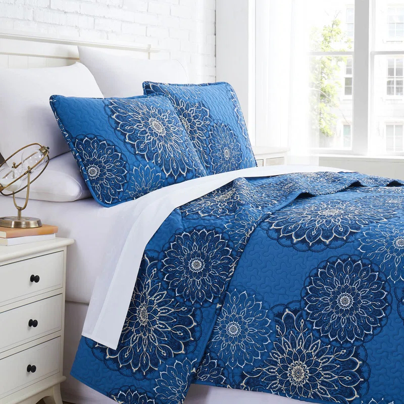 SouthShore Fine Linens Midnight Floral Blue Microfiber Quilt Set