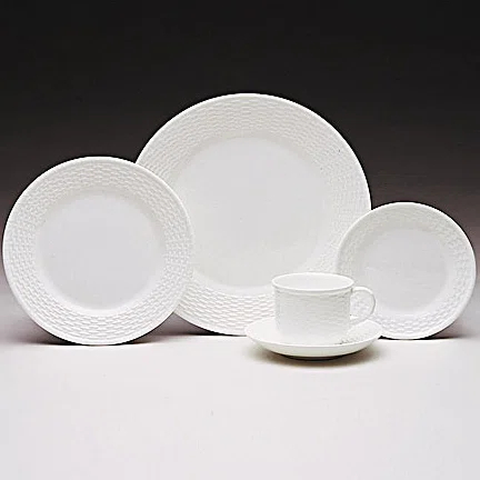 Wedgwood Nantucket Basket 5 Piece Handmade Bone China Dinnerware Set