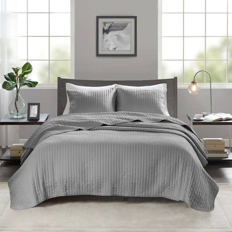 Madison Park Barwick Reversible Solid 3 Piece Quilt Set