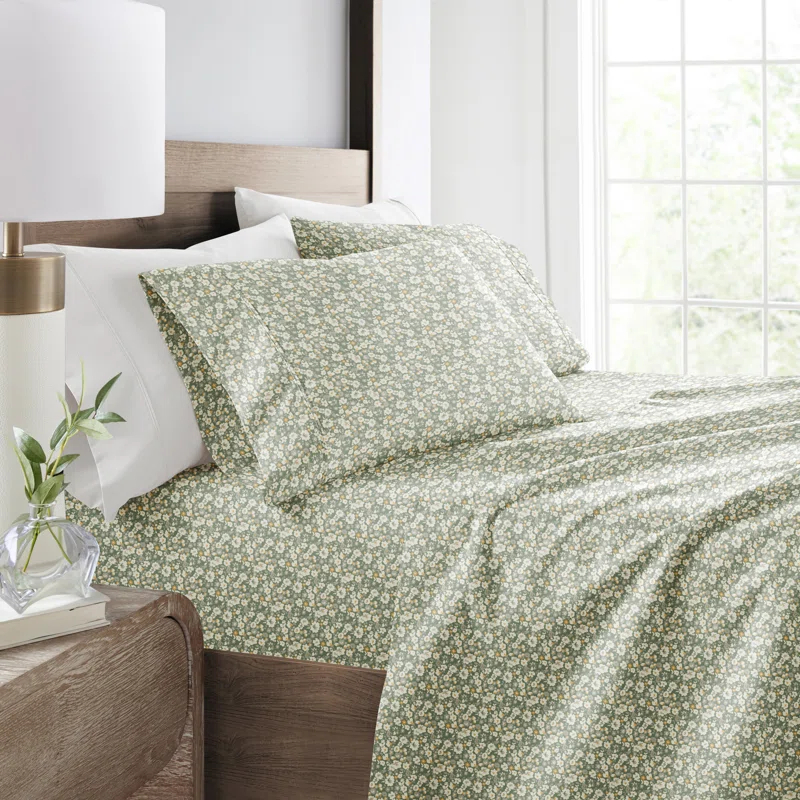 4 Piece Sheet Set Patterned Microfiber Ultra Soft Bedding in Floral Dream
