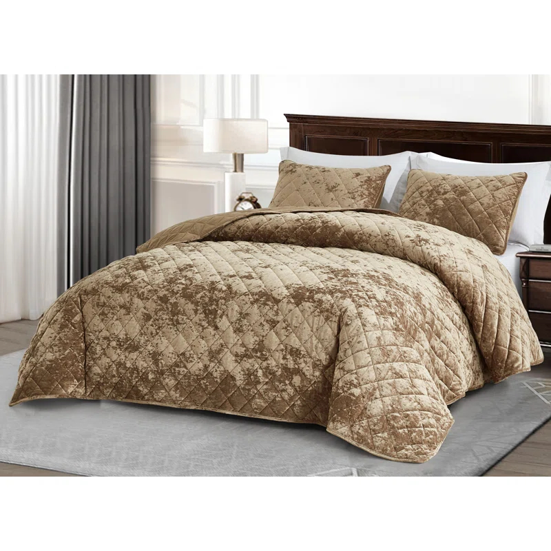 Velvet Quilt Set