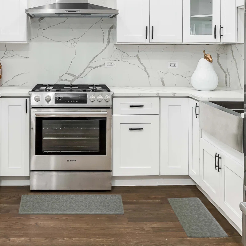 Chef Gear Embossed Soothing Comfort Anti-Fatigue Mat Set