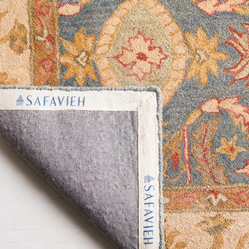 Safavieh Hand Tufted Wool Oriental Rug