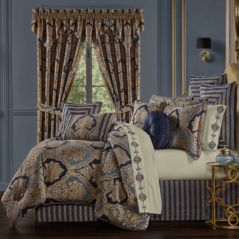 Five Queens Court Bristol Comforter Set