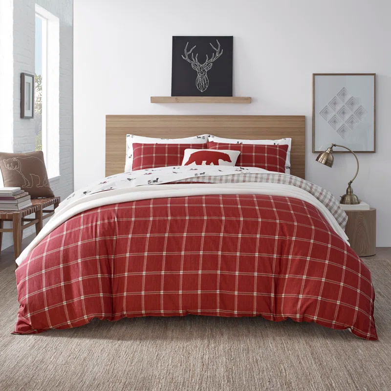 Madison Park Ridge 6 Piece Printed Herringbone Quilt Set with Throw Pillows