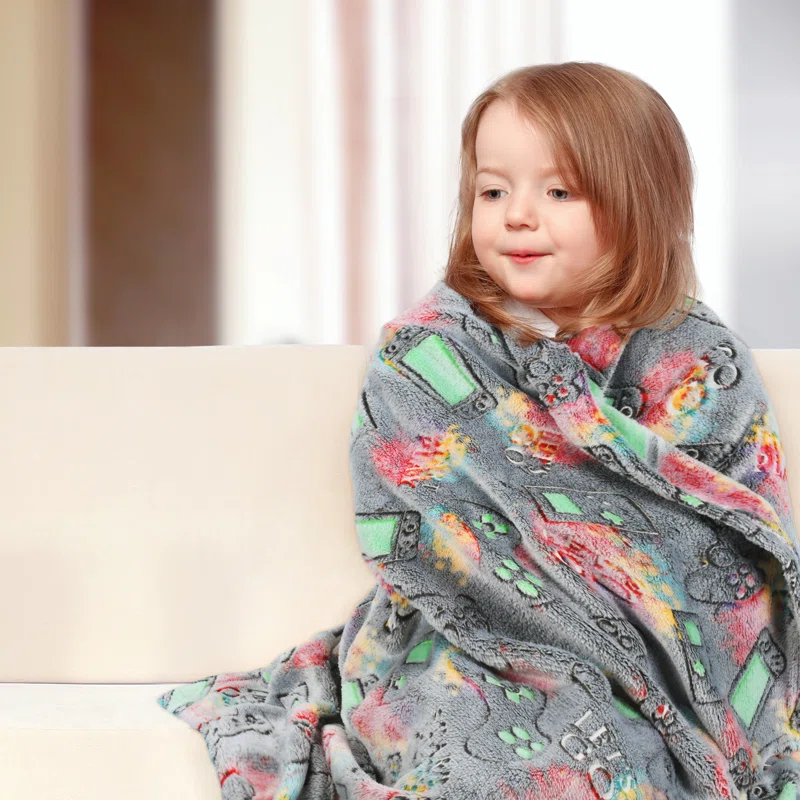 Catalonia Catalonia Glow in The Dark Throw Blanket for Kids