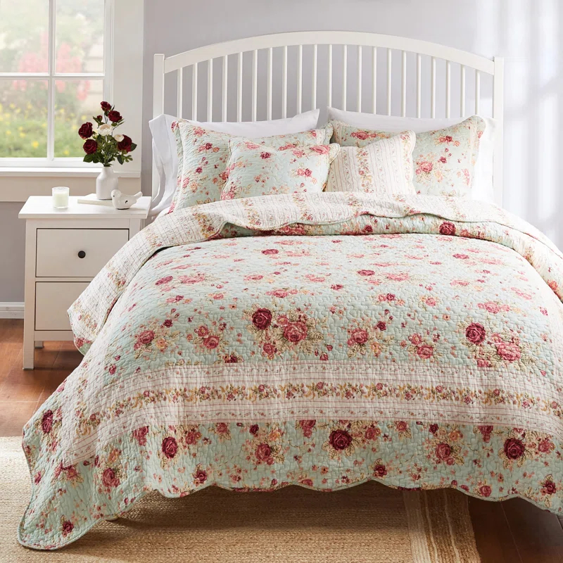 Greenland Home Fashions Antique Rose Cotton Reversible Quilt Set with Throw Pillows