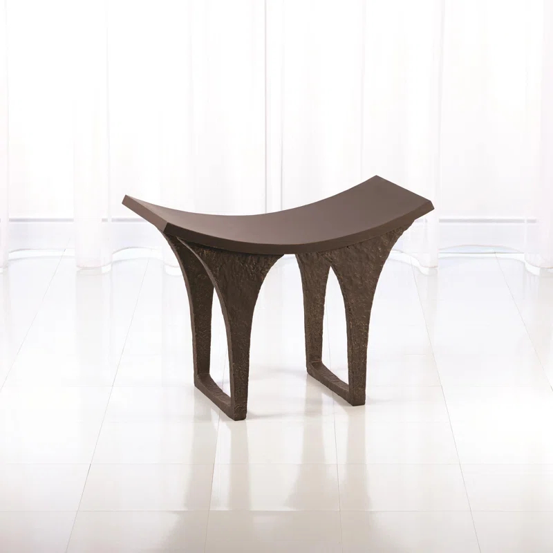 Lian Stool