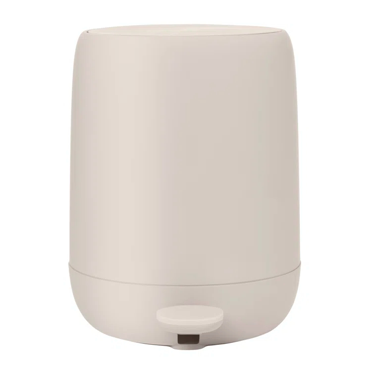 Blomus SONO 1.3-Gallon Moonbeam Cream Pedal Trash Bin