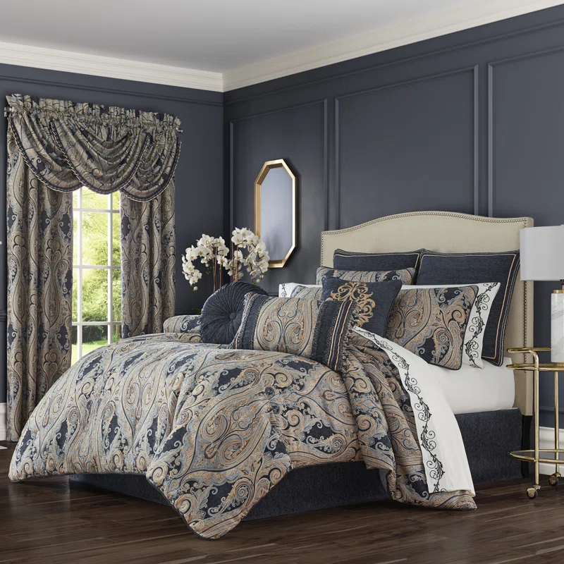 Five Queens Court Lakeview Comforter Set