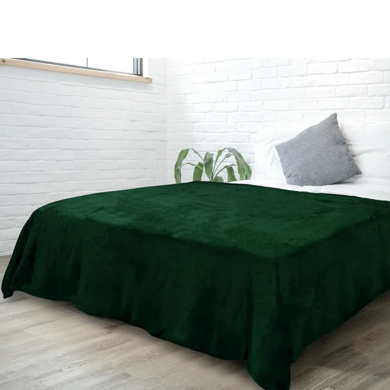 Pavilia Hand Woven Throw Blanket