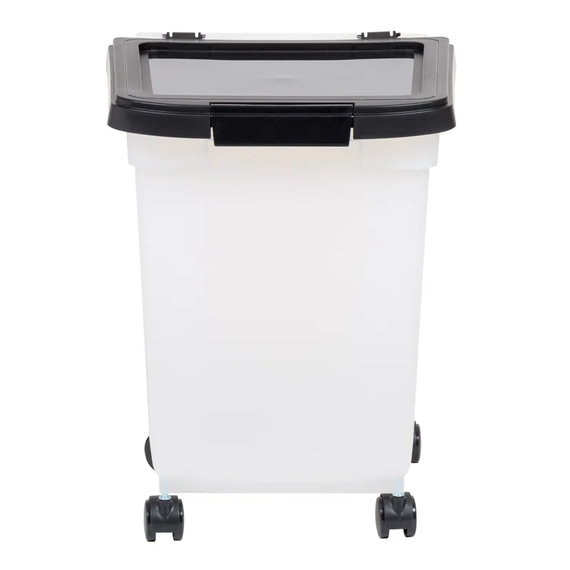 IRIS USA, Inc. Plastic Food Storage Container