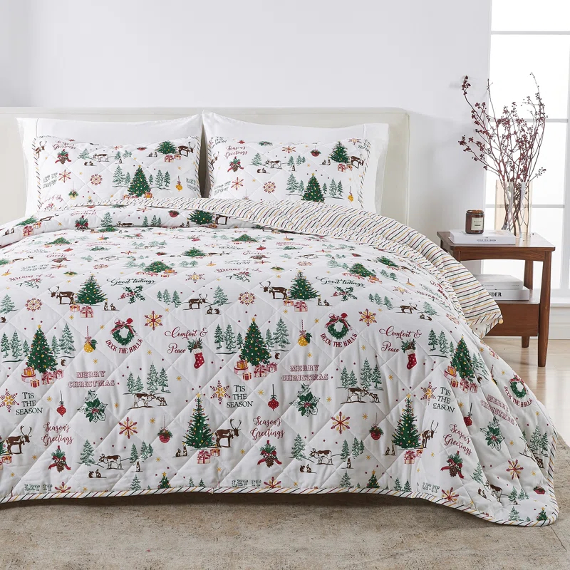 FreshFolds Vibrant & Cheerful Christmas Quilt Set