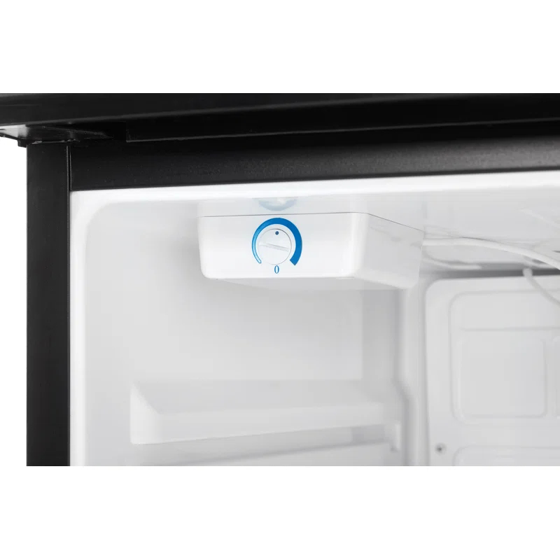 Danby Danby 5.4 Cubic Feet Silver Single Tap Half Barrel (Full Size) Freestanding Kegerator with Adjustable Temperature