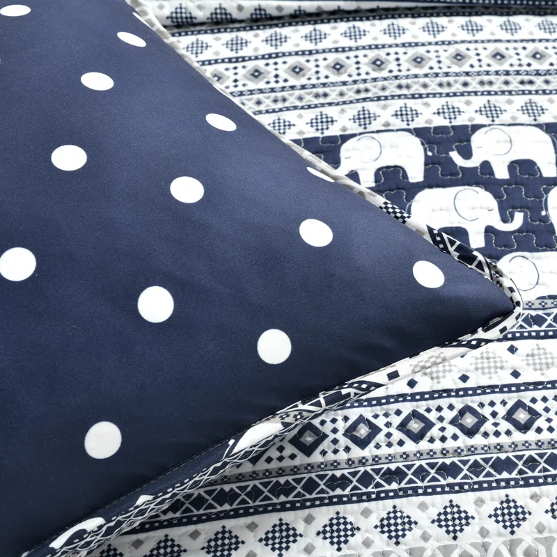 Torre & Tagus Uriel 4 - Piece Quilt Set