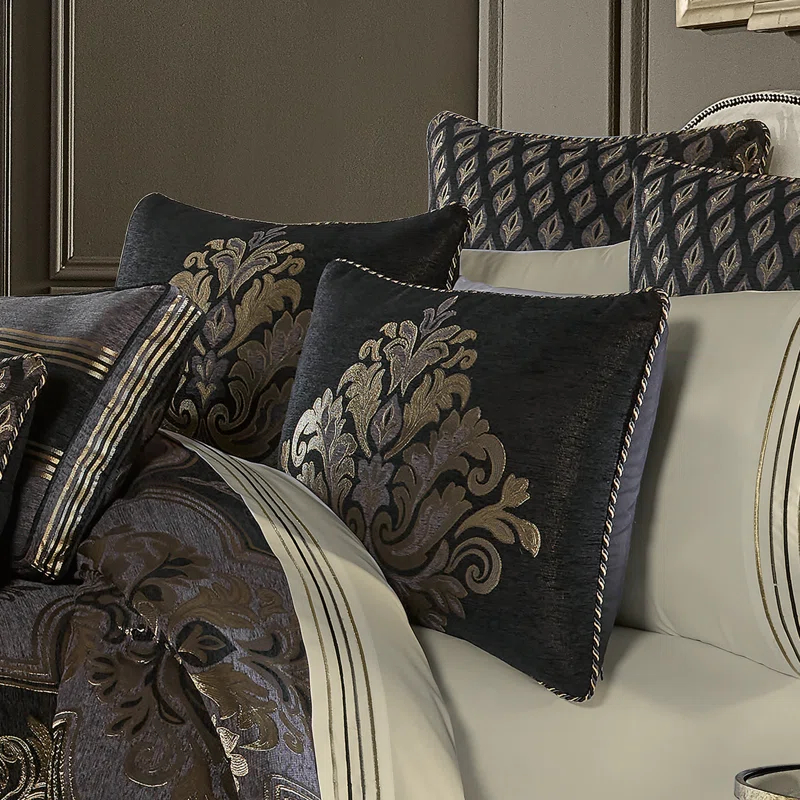 Sayreville Comforter Set