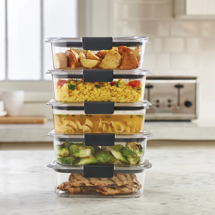 Rubbermaid Rubbermaid Brilliance Food Storage Containers, BPA-Free Plastic, Medium, 3.2 Cup, 5 Pack, Clear