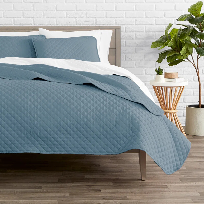 Modern & Contemporary Coverlet Set