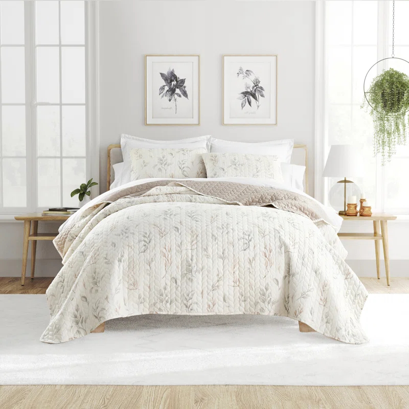 Becky Cameron Becky Cameron Floral Quilt Set