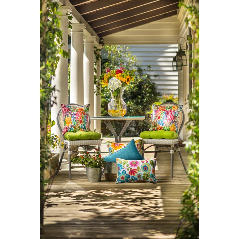 Pillow Perfect Floral Indoor/Outdoor Reversible Throw Pillow (Set of 2)