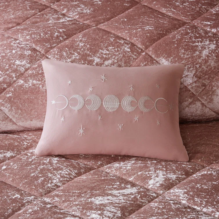 Intelligent Design Felicia Crushed Velvet Comforter Set with Throw Pillow