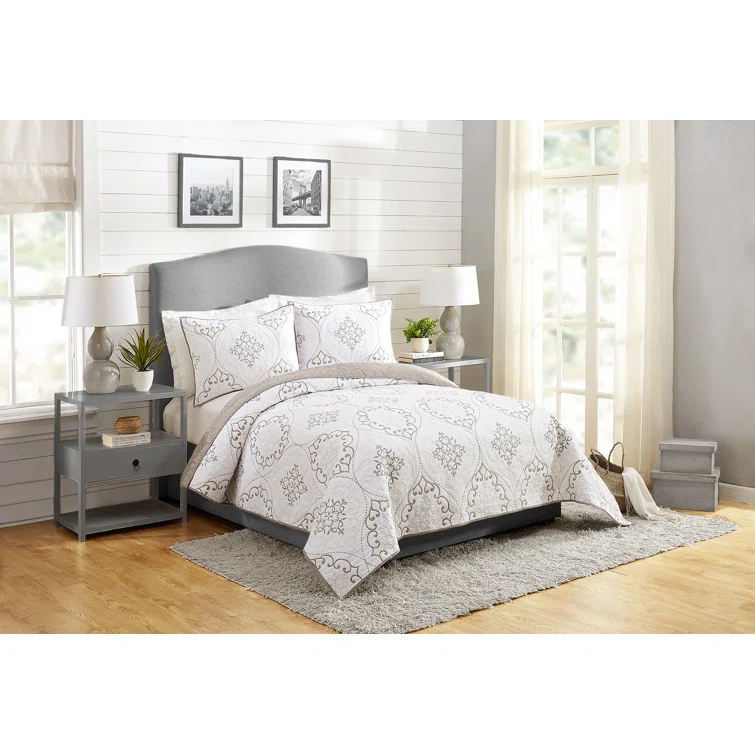 Modern Heirloom Chambers 3-Piece Embroidered Quilt Set