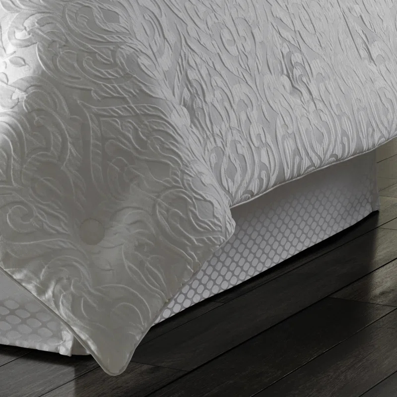 Five Queens Court Antonia Comforter Set