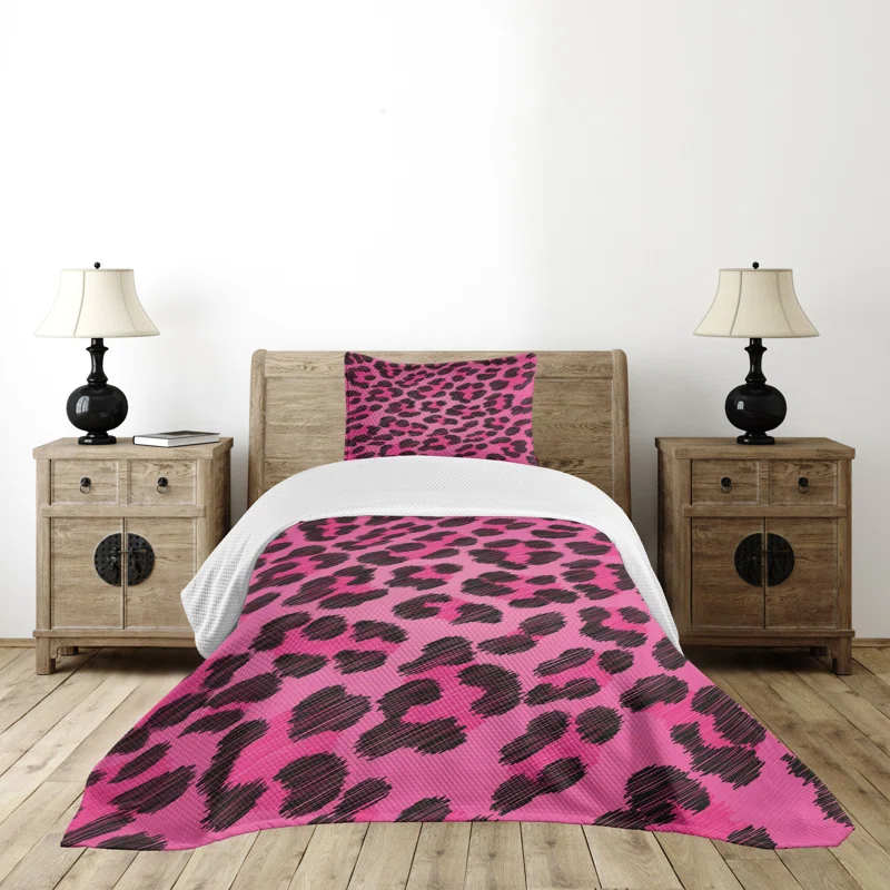 Ambesonne Ambesonne Teen Room Bedspread Set Vibrant Leopard Skin Magenta and Black