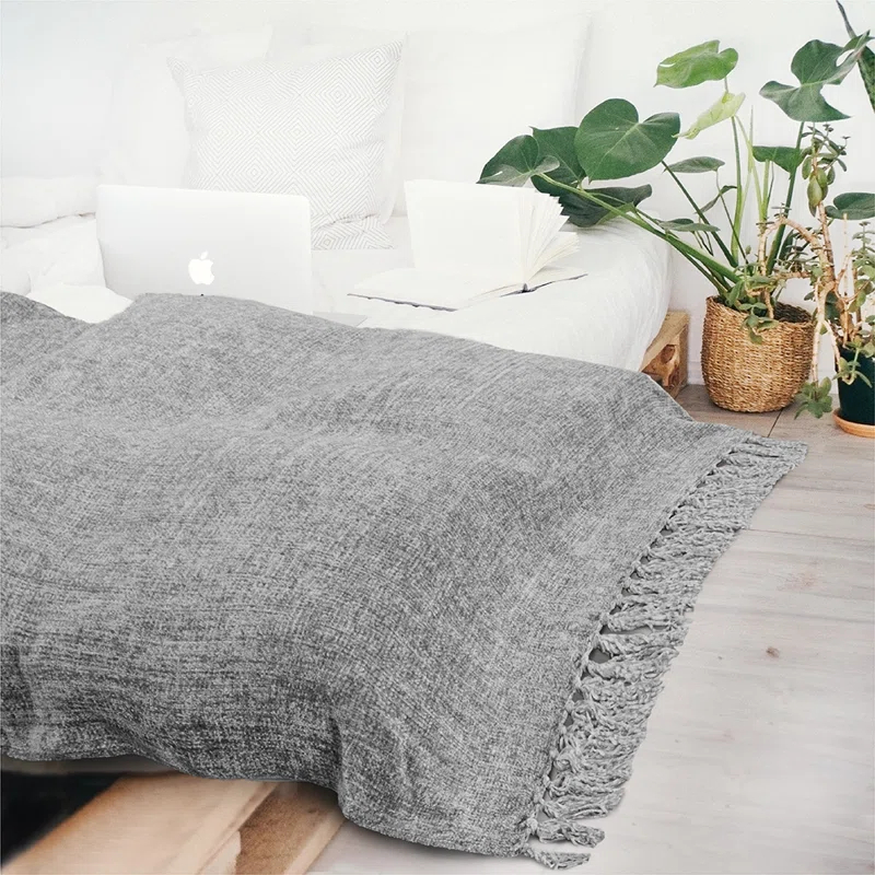 Pavilia Throw Blanket