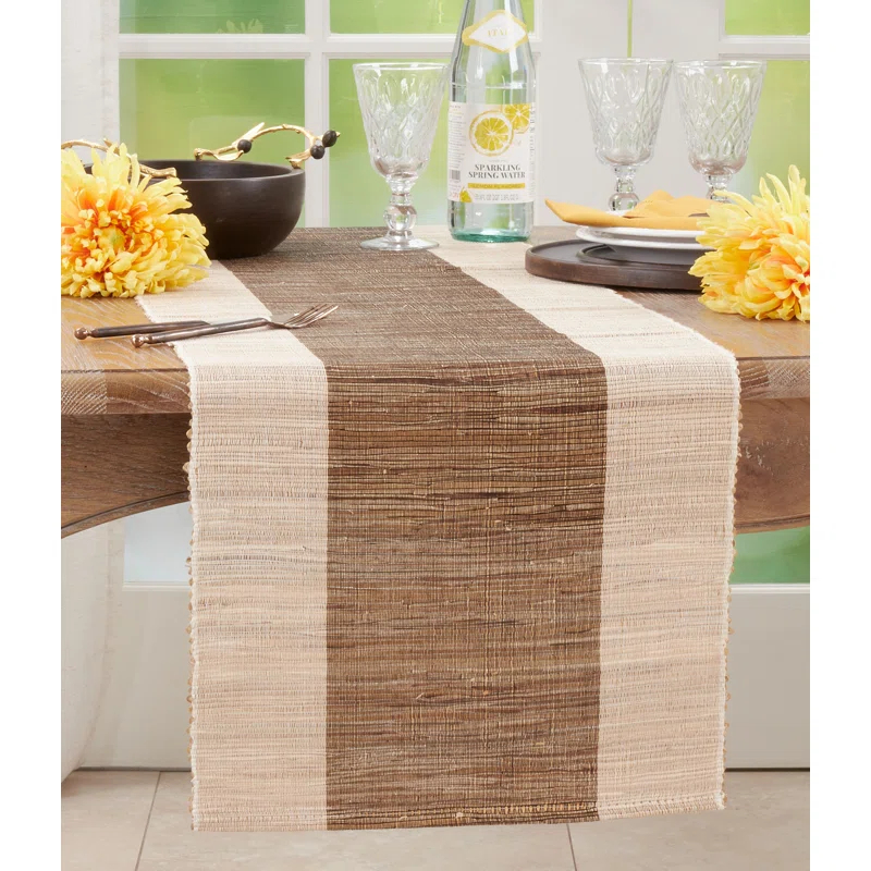Beachcrest Home™ Doody Table Runner