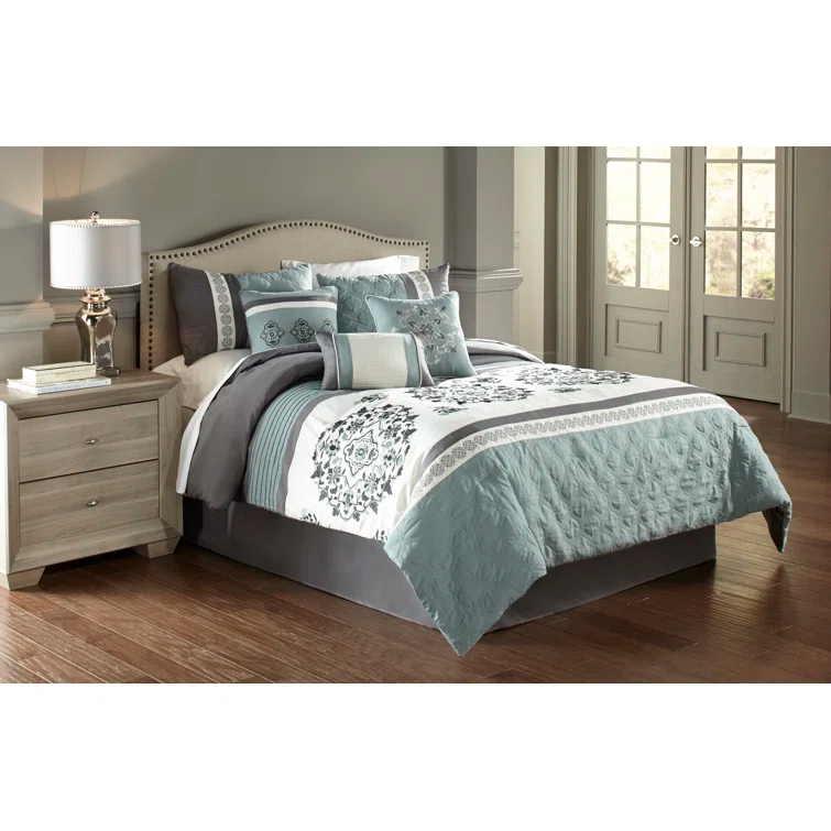 Riverbrook Home Alex Comforter Set