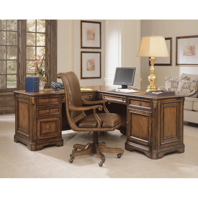Brookhaven 30.5'' H x 68.25'' W No Desk Return