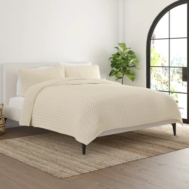 Antora Microfiber Modern & Contemporary Coverlet / Bedspread Quilt Set