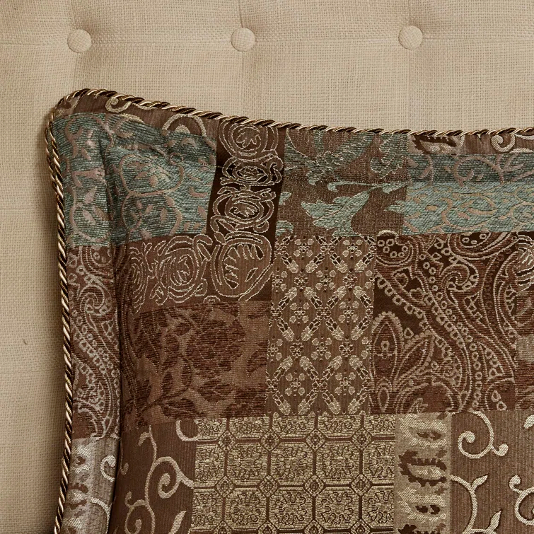 Croscill Croscill Galleria 4 Piece Chenille Jacquard Comforter Set