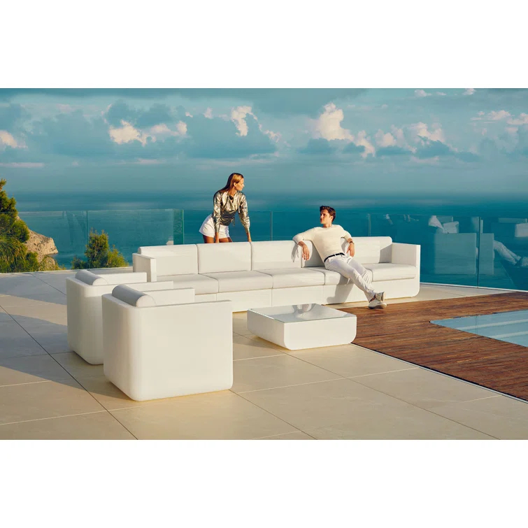 Vondom Ulm - Resin Lounge Chair - Basic