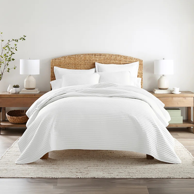 Becky Cameron Becky Cameron Lightweight All Season Stripe Stitch Quilt Set with Shams