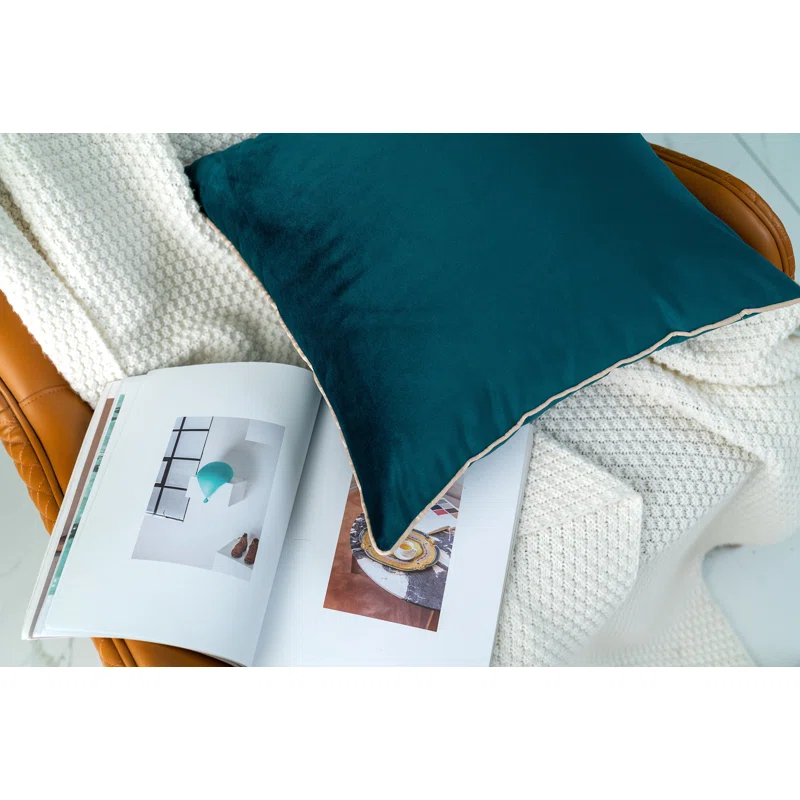 Gouchee Home Reversible Throw Pillow (Set of 2)